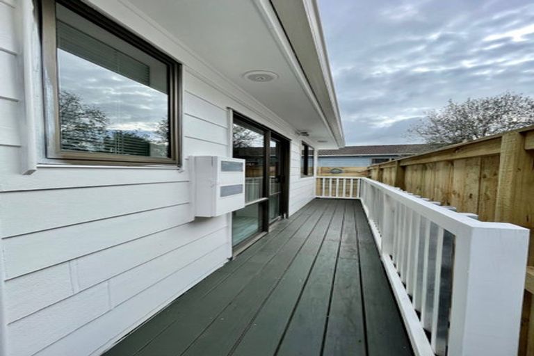 Photo of property in 3 Duckworth Road, Papakura, 2110