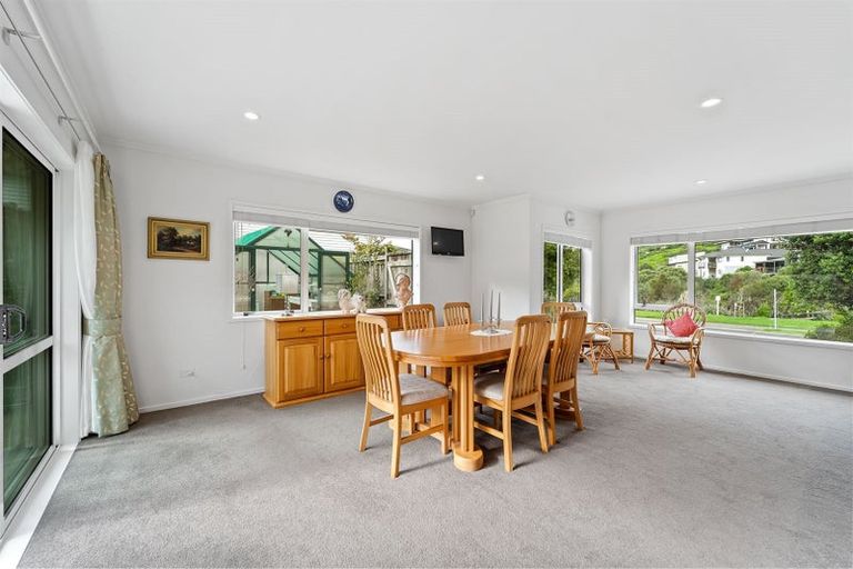 Photo of property in 100 Ferry Road, Arkles Bay, Whangaparaoa, 0932