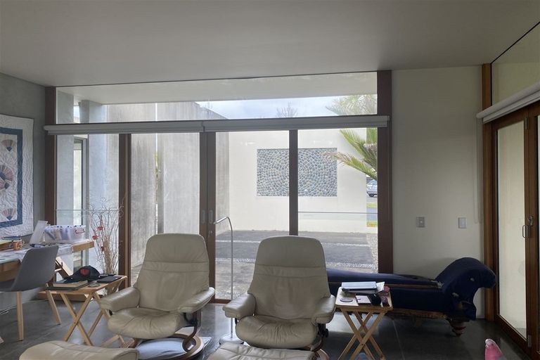 Photo of property in 59 Te Wharau Drive, Greenhithe, Auckland, 0632