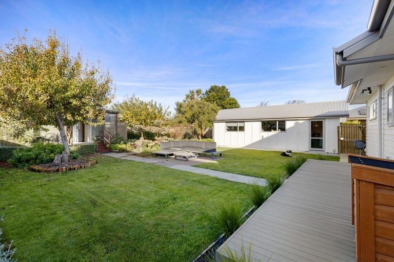 Photo of property in 36 Stapletons Road, Richmond, Christchurch, 8013