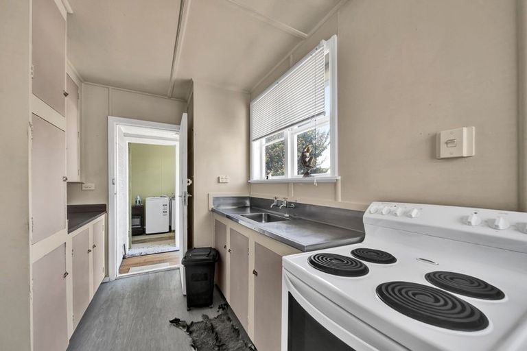 Photo of property in 28 Waihi Road, Hawera, 4610