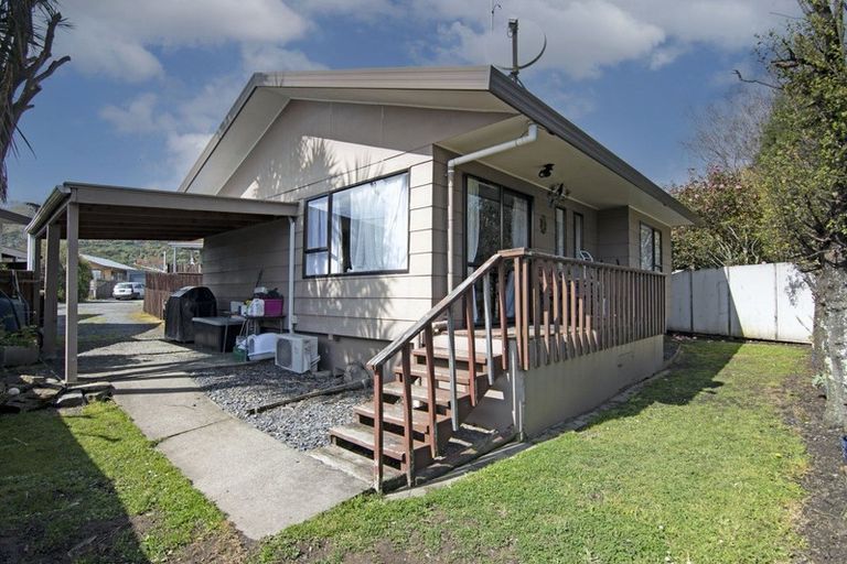 Photo of property in 3/32 Polstead Road, Stoke, Nelson, 7011