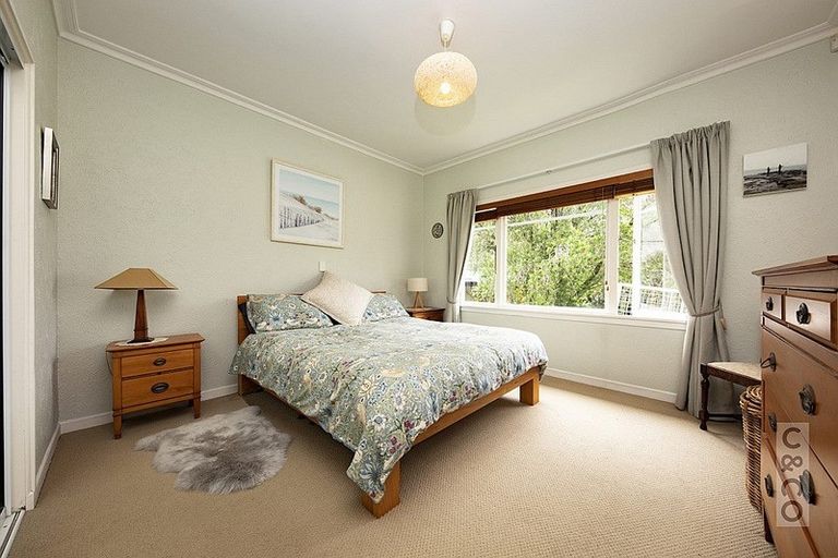 Photo of property in 7 Taupaki Road, Taupaki, Henderson, 0782