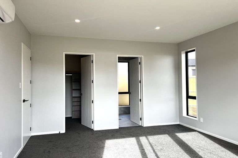 Photo of property in 7 Paihere Street, Huapai, Kumeu, 0810