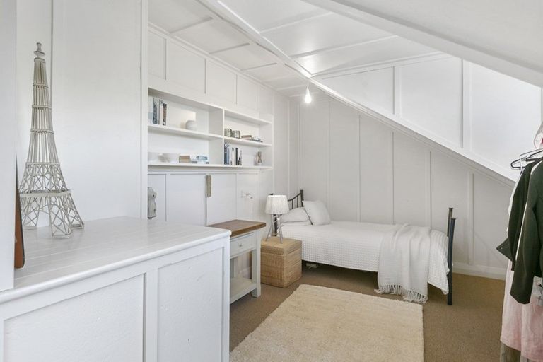 Photo of property in 121 Cliffs Road, Saint Clair, Dunedin, 9012