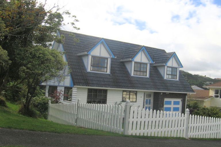 Photo of property in 3a Panorama Grove, Harbour View, Lower Hutt, 5010