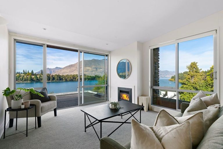 Photo of property in Rahiri Apartments, 4/23 Adelaide Street, Queenstown, 9300
