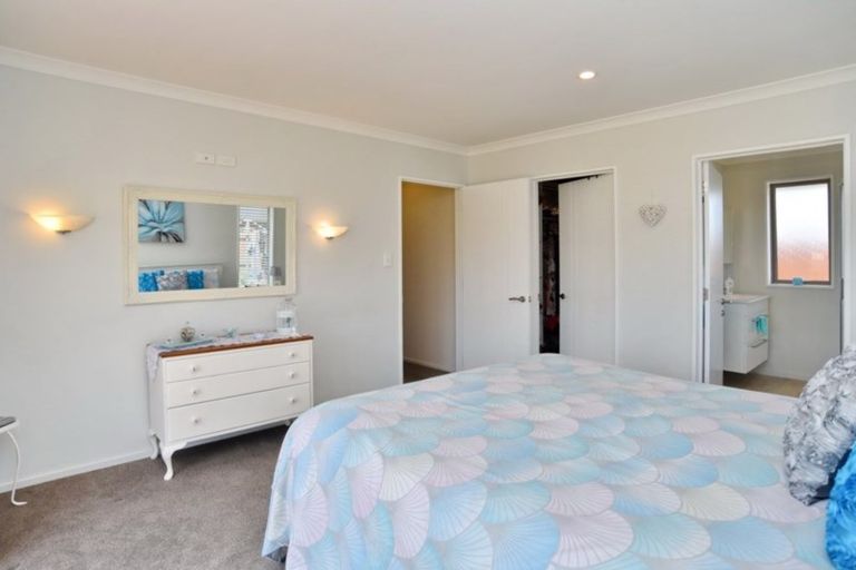 Photo of property in 7 Walnut Way, Rangiora, 7400