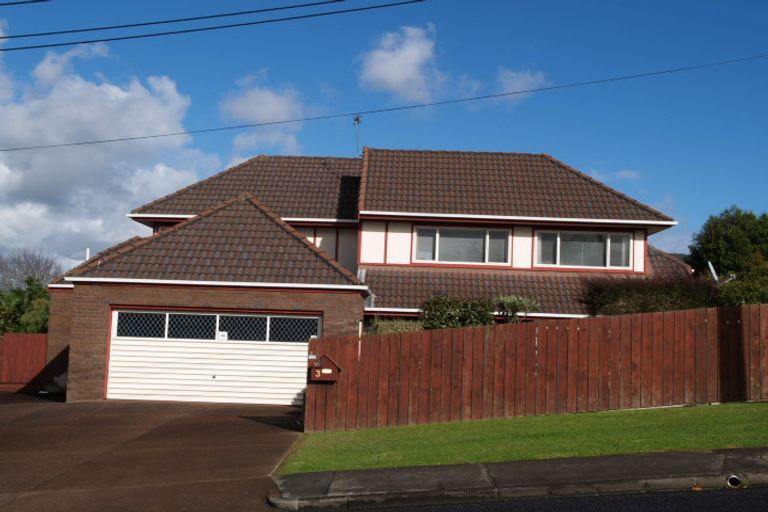 Photo of property in 3 Churchill Road, Cockle Bay, Auckland, 2014