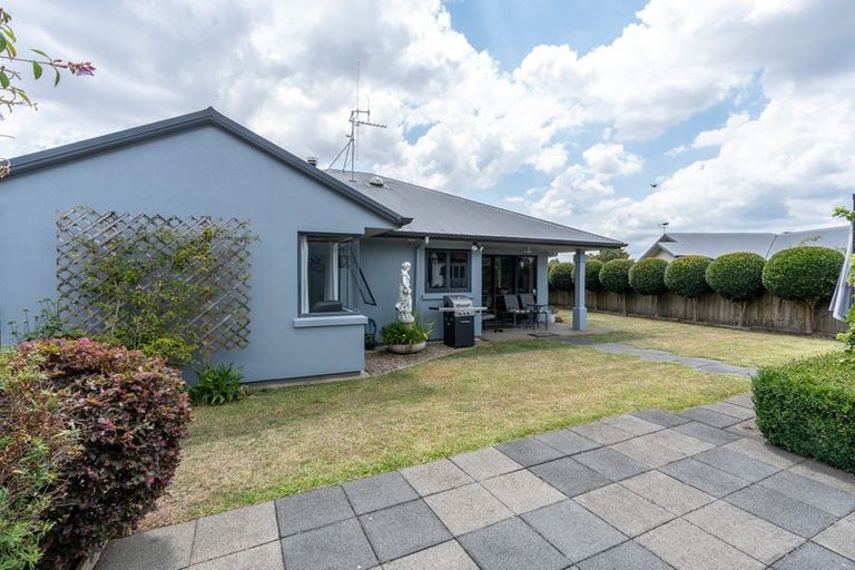 Photo of property in 43a Cairns Crescent, Rototuna, Hamilton, 3210