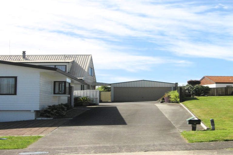 Photo of property in 3 Rangataua Street, Welcome Bay, Tauranga, 3112