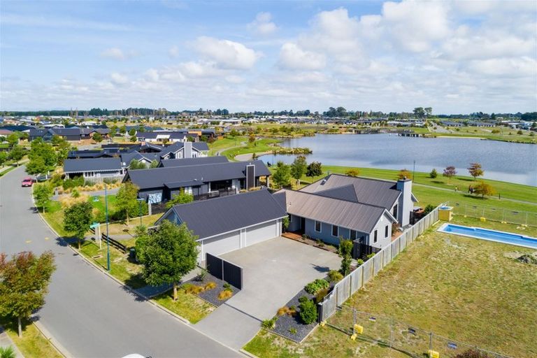 Photo of property in 37 The Esplanade, Pegasus, 7612