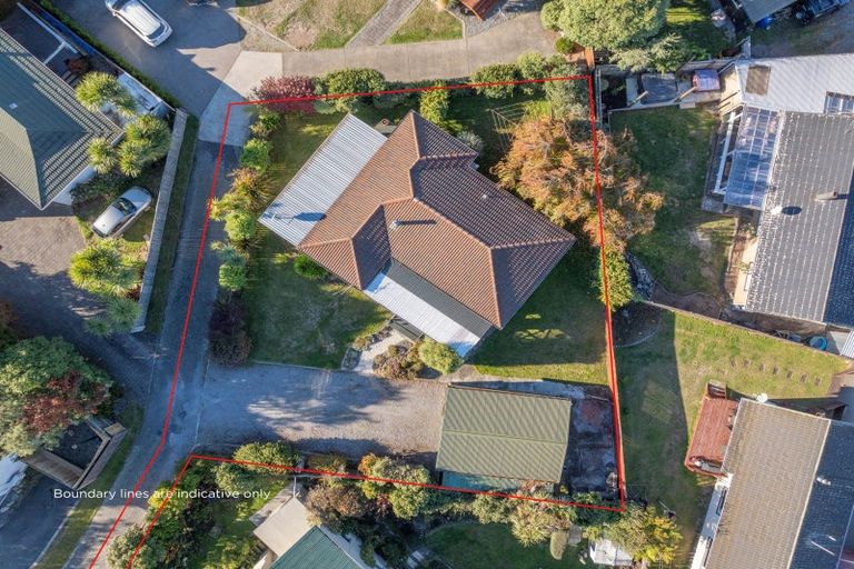 Photo of property in 2/12 Glengarry Place, Hilltop, Taupo, 3330