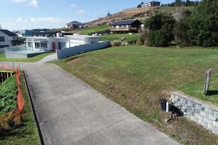Photo of property in 29 Eagles Way, Cable Bay, 0420