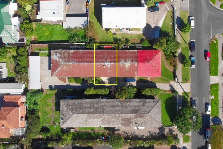 Photo of property in 1/6 Arabi Street, Sandringham, Auckland, 1041