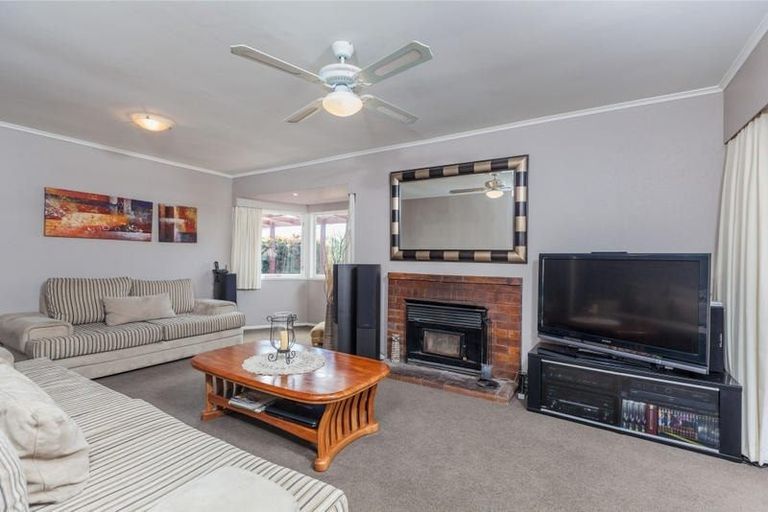 Photo of property in 80 Lynwood Road, New Lynn, Auckland, 0600
