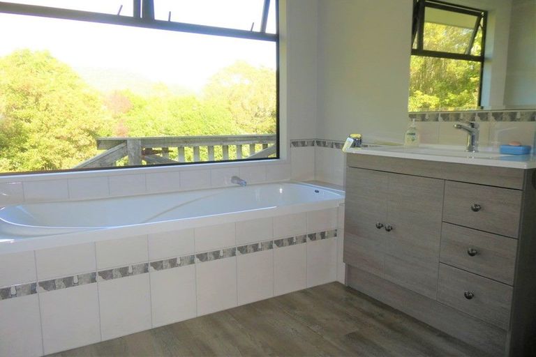 Photo of property in 1111 Ruatapu-ross Road, Totara River, Ross, 7883