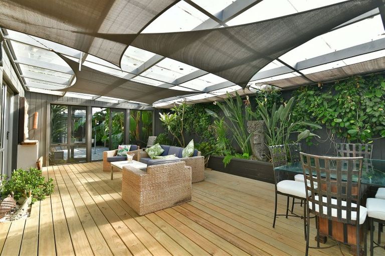 Photo of property in 6 Pine Road, Orewa, 0931