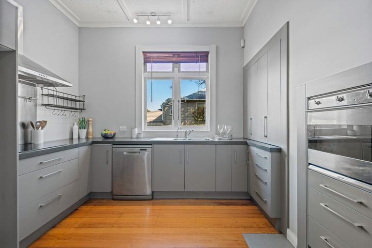Photo of property in 6 Parahaki Street, Regent, Whangarei, 0112
