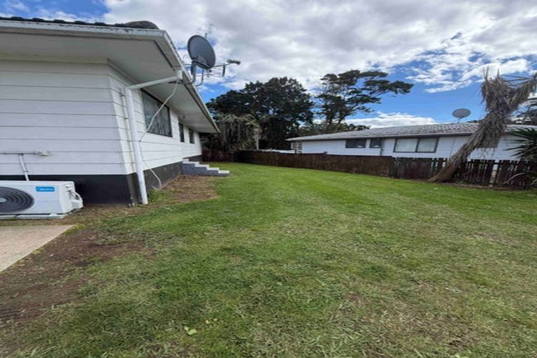 Photo of property in 16 Antalya Place, Manurewa, Auckland, 2102