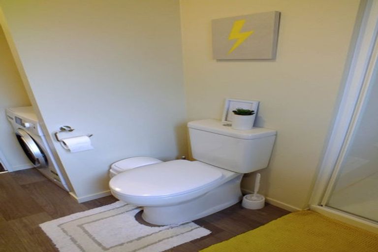 Photo of property in 68 Reynella Drive, Massey, Auckland, 0614