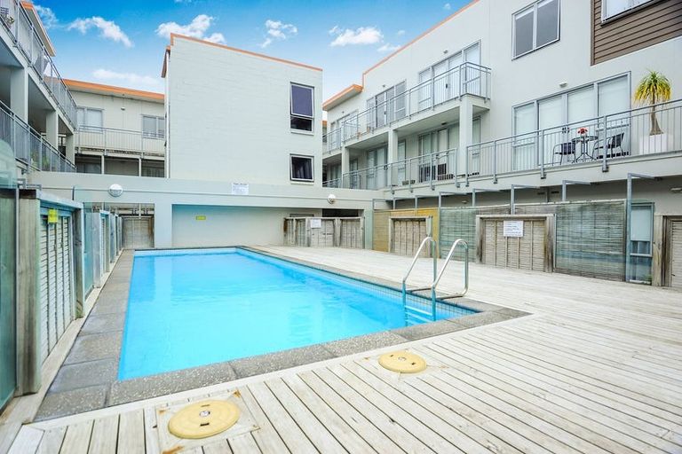 Photo of property in 302/287 Onehunga Mall, Onehunga, Auckland, 1061