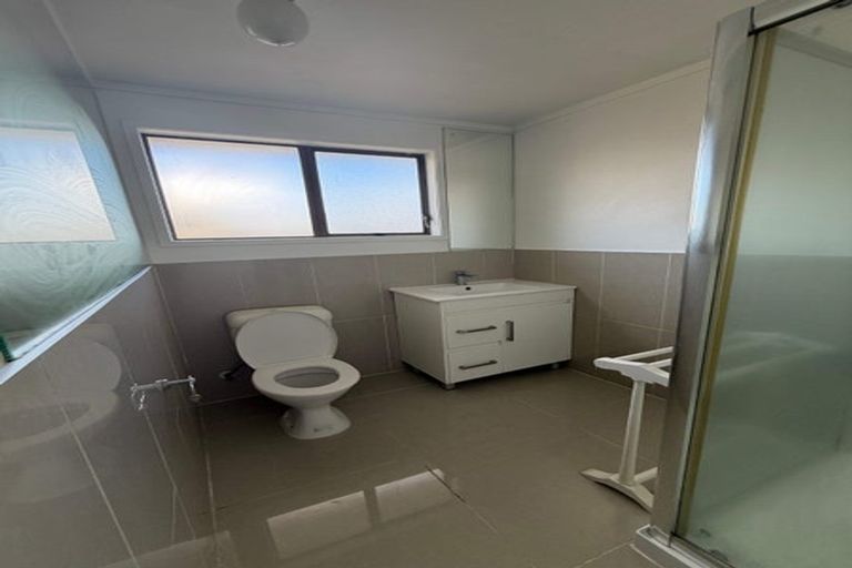 Photo of property in 16 Antalya Place, Manurewa, Auckland, 2102