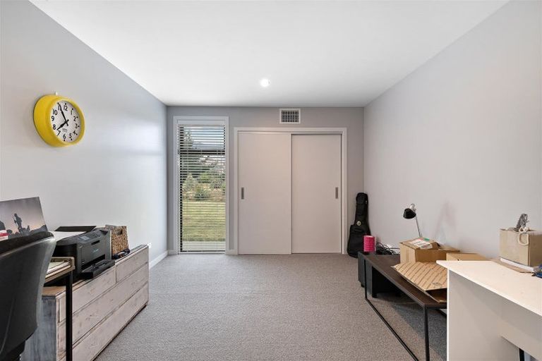 Photo of property in 17 Sam John Place, Lake Hawea, Wanaka, 9382
