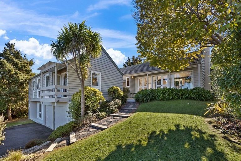 Photo of property in 17 Lydia Avenue, Northcote, Auckland, 0627