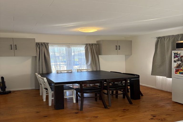 Photo of property in 12 Burbridge Road, Favona, Auckland, 2024