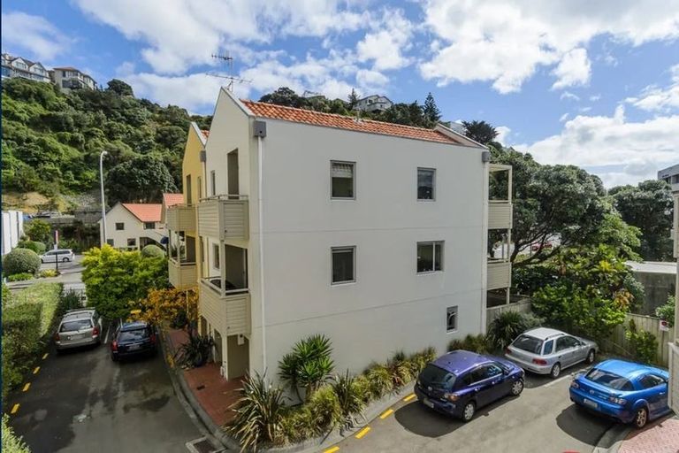 Photo of property in Marrakech Cafe, 46/305 Evans Bay Parade, Hataitai, Wellington, 6021