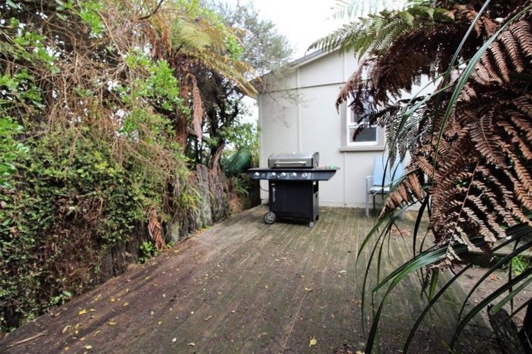 Photo of property in 1 North Street, Mokau, 4376