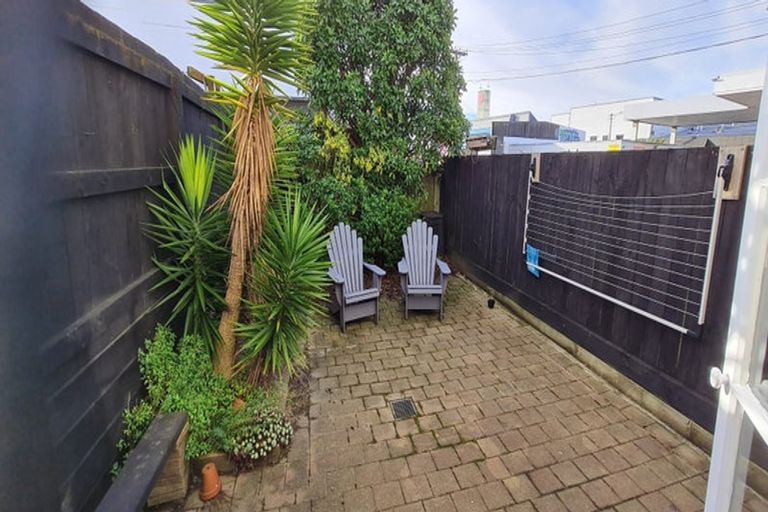 Photo of property in 6 Gordon Street, Newtown, Wellington, 6021