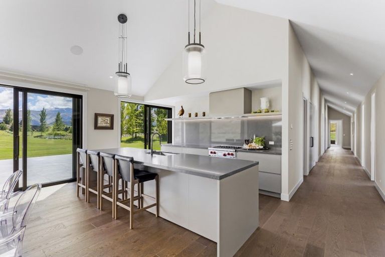 Photo of property in 7 Bendemeer Lane, Lake Hayes, Queenstown, 9371
