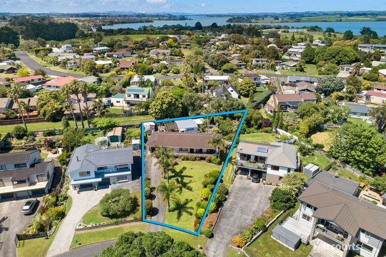 Photo of property in 80 Torkar Road, Clarks Beach, 2122