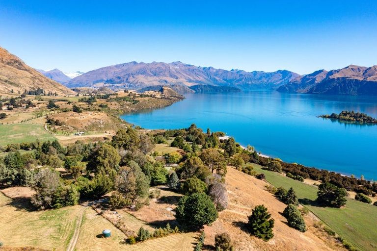 Photo of property in 280 Wanaka-mount Aspiring Road, Wanaka, 9382