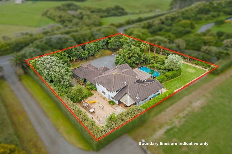 Photo of property in 1093 Glenbrook Road, Glenbrook, Waiuku, 2681