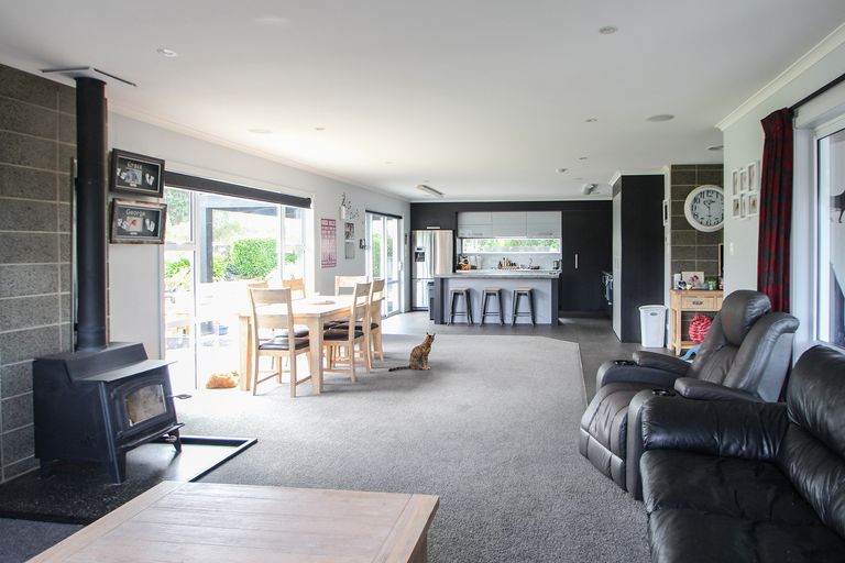 Photo of property in 69 T Y Duncan Road, Oamaru North, Oamaru, 9494