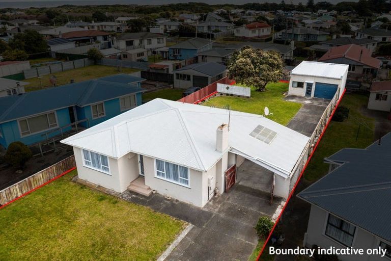 Photo of property in 73 Cornfoot Street, Castlecliff, Whanganui, 4501