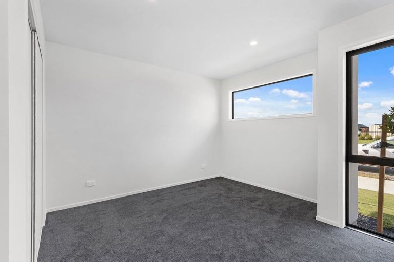 Photo of property in 5 Finstock Way, Rolleston, 7614