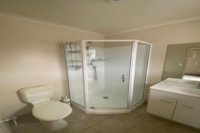 Photo of property in 4 Durbin Court, Greenhithe, Auckland, 0632