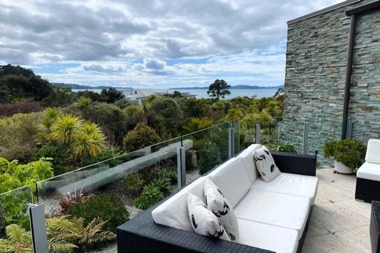 Photo of property in 19 Little Compton Mews, Snells Beach, 0920