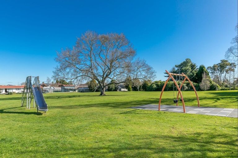 Photo of property in 30 Duncan Road, St Andrews, Hamilton, 3200