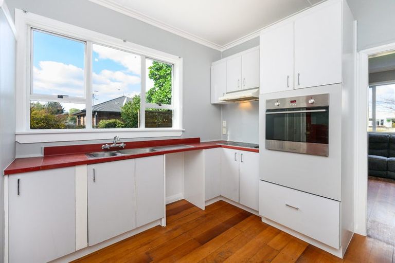 Photo of property in 31 Chelwood Street, Takaro, Palmerston North, 4412