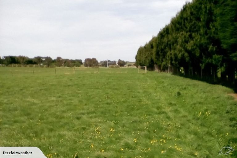 Photo of property in 407 Oteramika Road, Seaward Bush, Invercargill, 9871