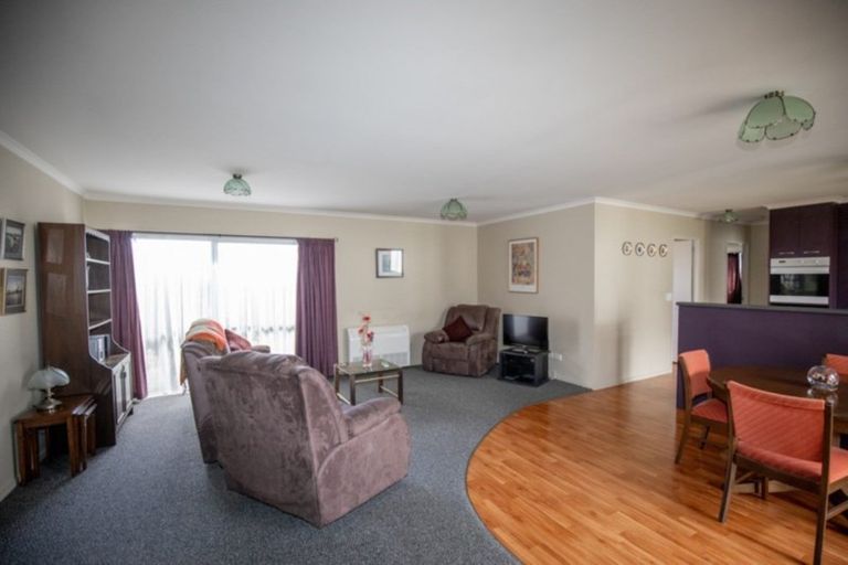 Photo of property in 54 Hayward Road, Ngatea, 3503