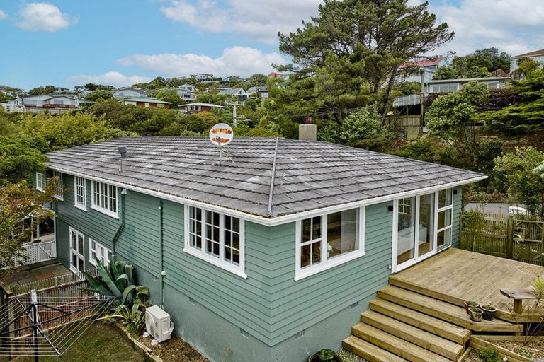 Photo of property in 14 Taupo Crescent, Plimmerton, Porirua, 5026