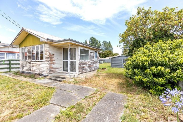 Photo of property in 43 Oxford Street, Lansdowne, Masterton, 5810
