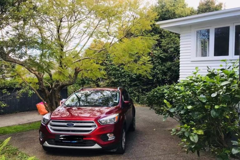 Photo of property in 12 Channel View Road, Campbells Bay, Auckland, 0630