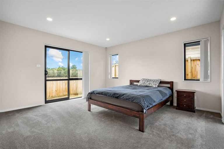 Photo of property in 13 Silver Beech Street, Takanini, 2110